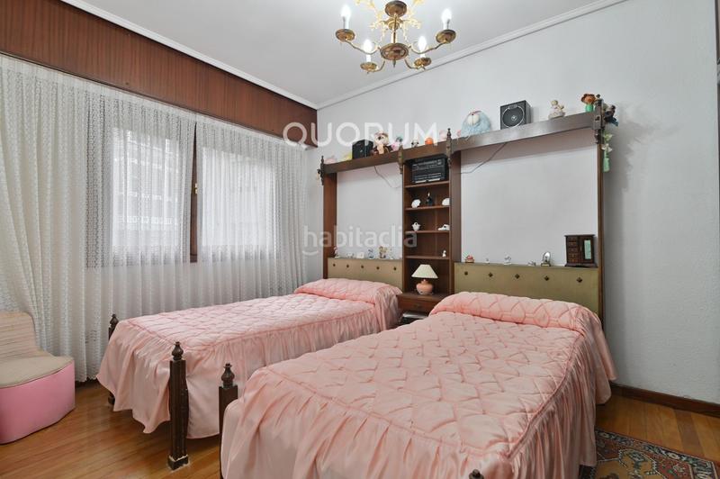 Foto d5b08258-c04e-46d8-9ebb-030d0c1700b5. Piso  de 3 habitaciones y garaje incluido en Santutxu-Basarrate Bilbao