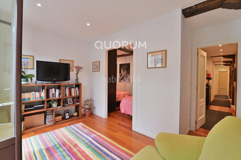 Foto 4b2a5012-7ae3-4fc3-adac-38b0ad2d14e0. Piso coqueta vivienda reformada en el Casco Viejo en Bilbao