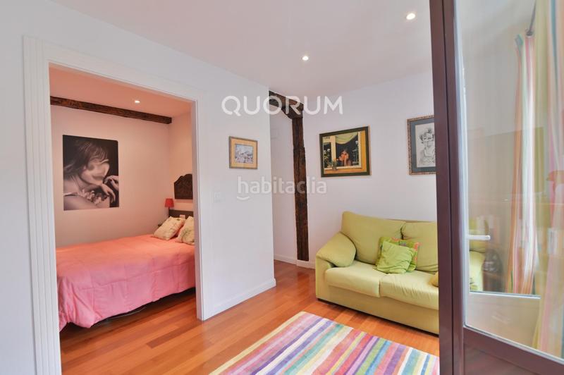 Foto eb329665-3c47-4369-802c-a18d193313aa. Piso coqueta vivienda reformada en el Casco Viejo en Bilbao