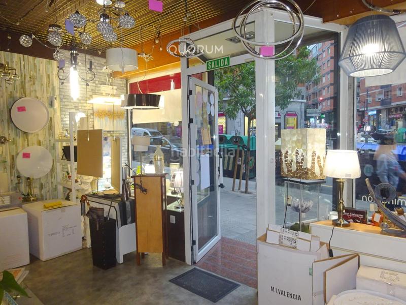 Foto f87bcbb7-4b70-4685-94b1-088f963e56f2. Lloguer local comercial a Santutxu-Basarrate Bilbao