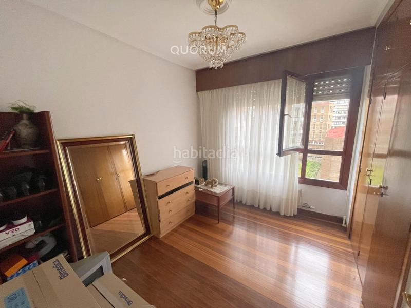 Foto 73d621cf-09fc-46d4-aaeb-728fb8621c13. Piso  céntrico de 3 habitaciones 2 baños y vistas en Bilbao