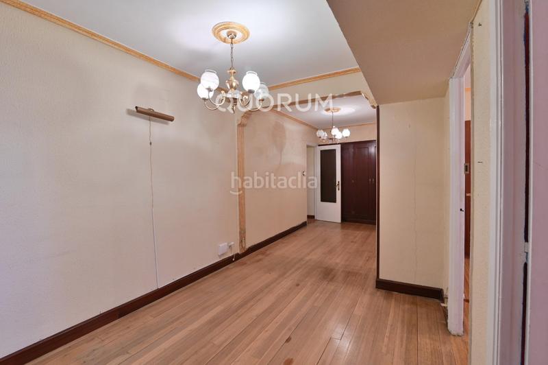 Foto be4a90e6-94d9-47e9-9223-4d949c554bd1. Piso vivienda con balcón, exterior para reformar en Bilbao