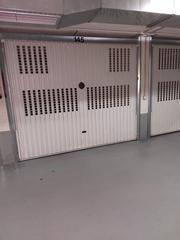 Lloguer Aparcament cotxe a Atxuri. Parcela de garaje cerrada en república de begoña