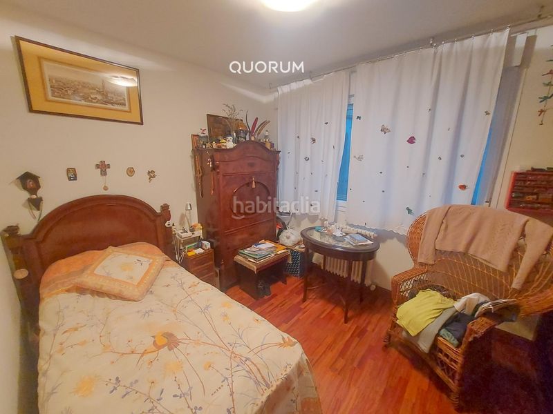 Foto b06c7b46-5a80-4e66-923f-f189d664fa4f. Pis amb aparcament a Atxuri Bilbao