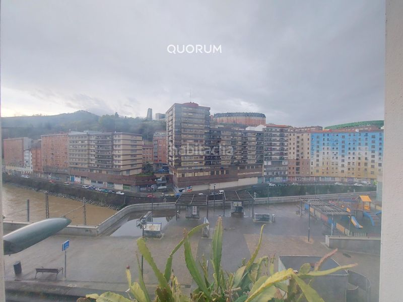 Foto f3fd5fe3-4c95-4b8c-b90b-fece639442ab. Pis amb aparcament a Atxuri Bilbao