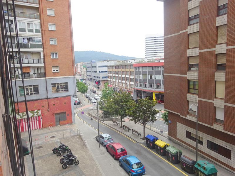 Foto 05183ae5-cf76-4e60-81d9-95de0787ddca. Pis amb calefacció a Bolueta Bilbao