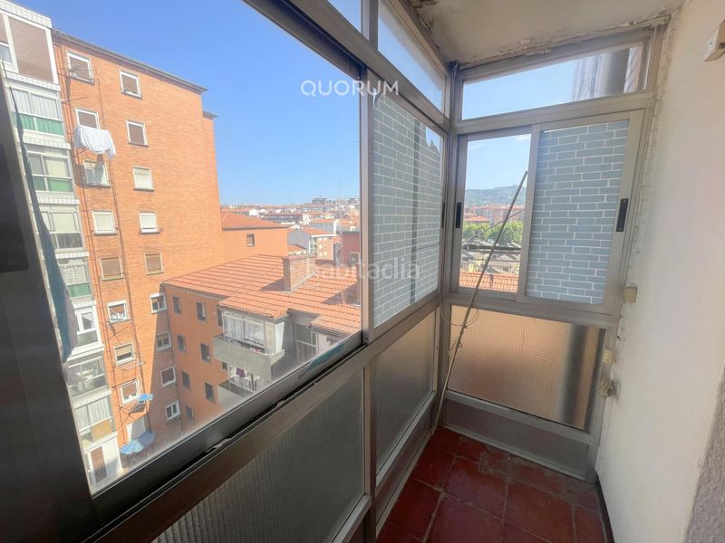 Foto ec529f84-f76b-48b0-bd03-188d1127f50e. Pis amb calefacció a Santutxu-Basarrate Bilbao