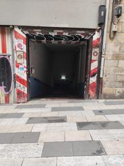 Lloguer Aparcament cotxe a Iturralde. Parcela de garaje en alquiler para moto en iturralde
