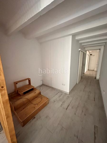 Foto e5ea07fe-1fc7-469f-adbc-1424f4c06bc4. Alquiler local comercial local de 120m2 muy bien comunicado. en Barcelona