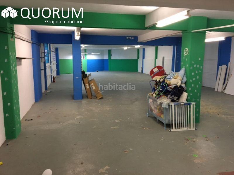 Foto aeaafa90-f568-4b5a-ae85-b82cec0999bb. Geschäftsraum in Sabino Arana-Jesuitas Bilbao