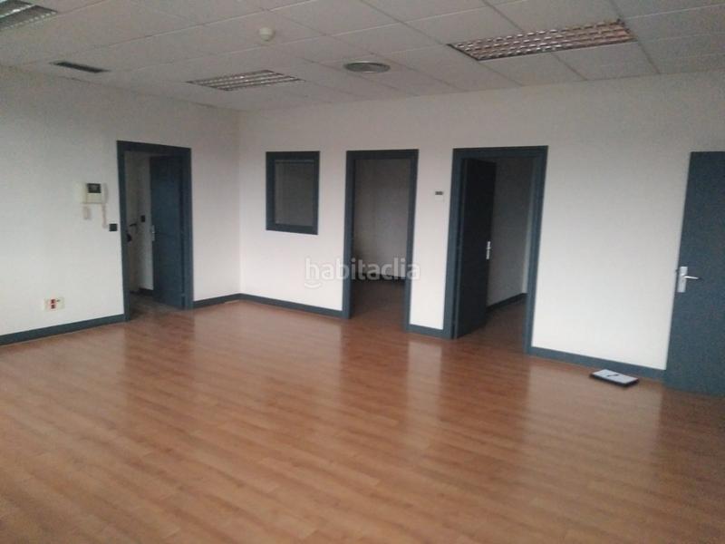 Foto eefd93a5-6f9b-480c-99a2-faf8895ce9a0. Affitto ufficio con riscaldamento in Erandio