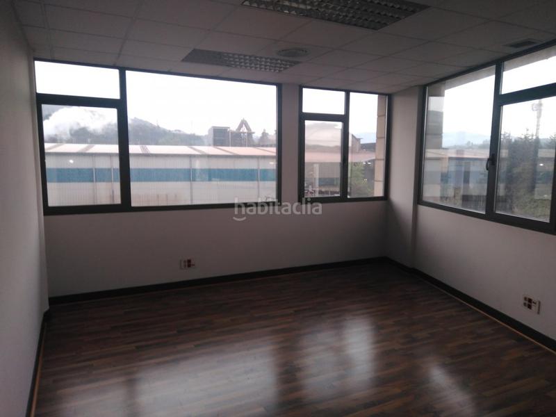 Foto f9aa5e6e-1e2f-4ede-926f-0862e2d27d13. Affitto ufficio con riscaldamento in Erandio