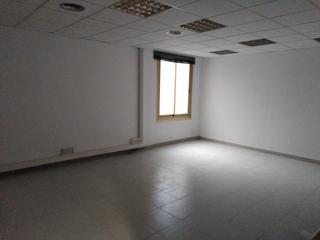 Alquiler Oficina en Campuzano. Alquiler de oficina de 32 m2, en zona indautxu, edificio de ofic