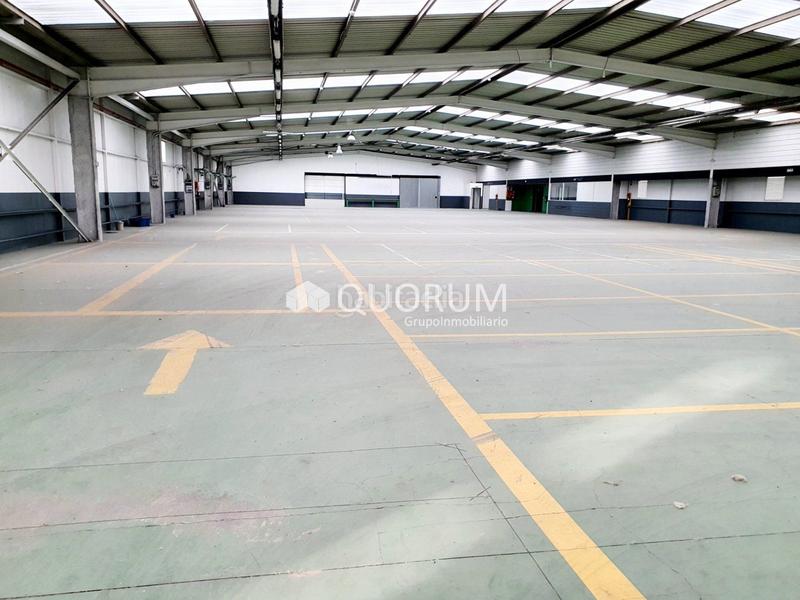 Foto a0404884-8964-4ca8-9e40-90cef50418f9. Industrial building in Erandio