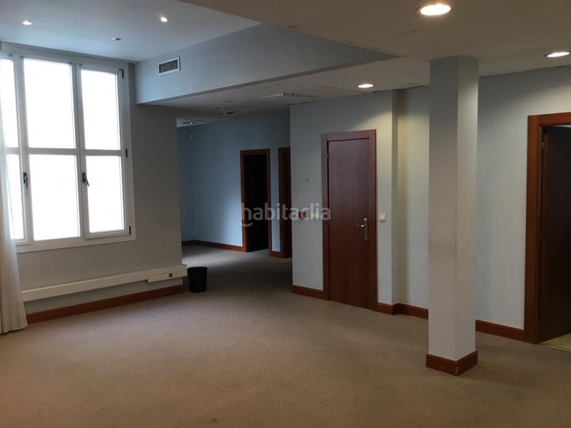 Foto 17684140-f99e-4af0-a73b-c9df692e8b22. Miete büro in Ensanche - Moyua - Diputación Bilbao