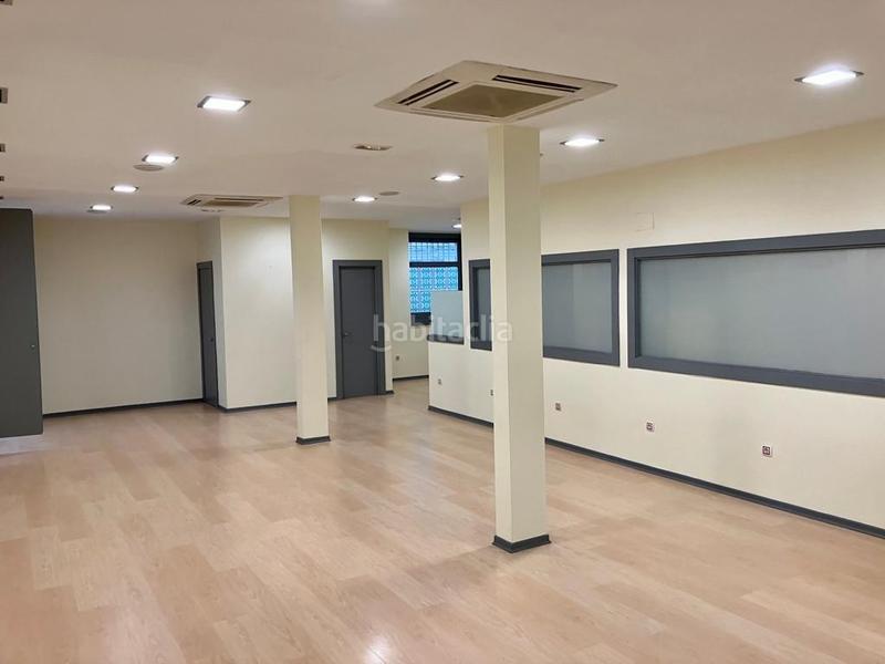 Foto 90a36d50-b070-48a5-8488-2cbfa1442024. Alquiler local comercial gran local diafano en el centro en Bilbao