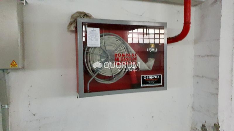 Foto 2da0c236-cbf1-4245-9f5d-2e9f30fd1fb1. Rent industrial building in Erandio