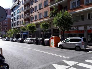 Local Comercial a Alhóndiga. Oportunidad, venta de local comercial de 435 m2 en 3 plantas.