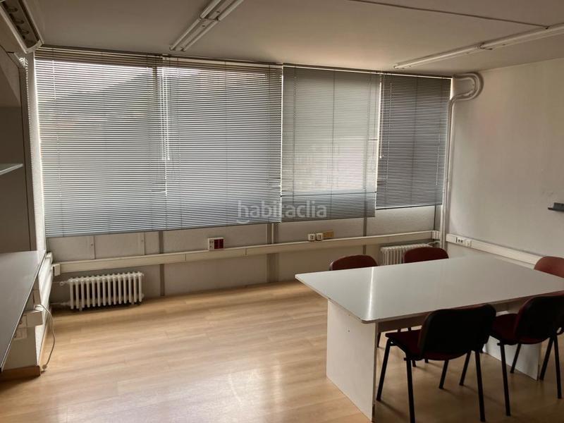 Foto 1753253e-cc26-4ded-b576-e67f2ffc0662. Lloguer oficina a Zabalburu Bilbao