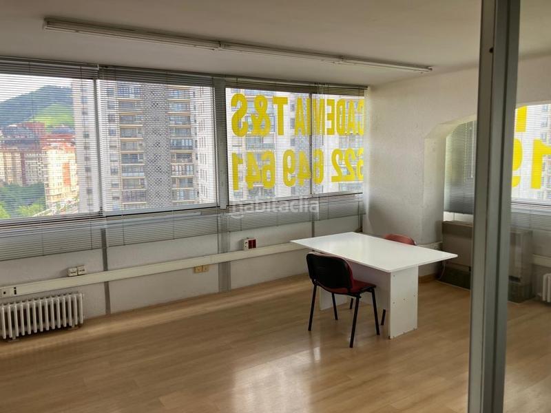 Foto 677241cf-2606-4376-949e-4b79688f17ba. Lloguer oficina a Zabalburu Bilbao