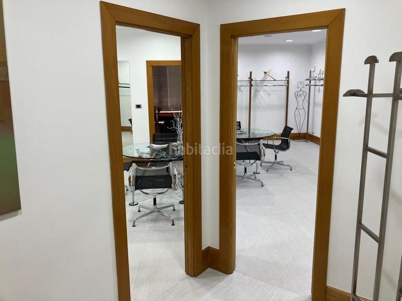 Foto 9865a173-92d1-4d44-aa07-233ebf0eeb7e. Rent office space with heating in Ensanche - Moyua - Diputación Bilbao