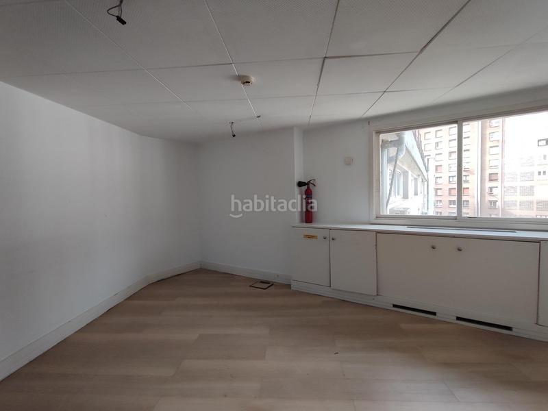 Foto 383f1723-1b39-44a3-a821-cd3fa03be274. Affitto ufficio con riscaldamento in Basurtu Bilbao