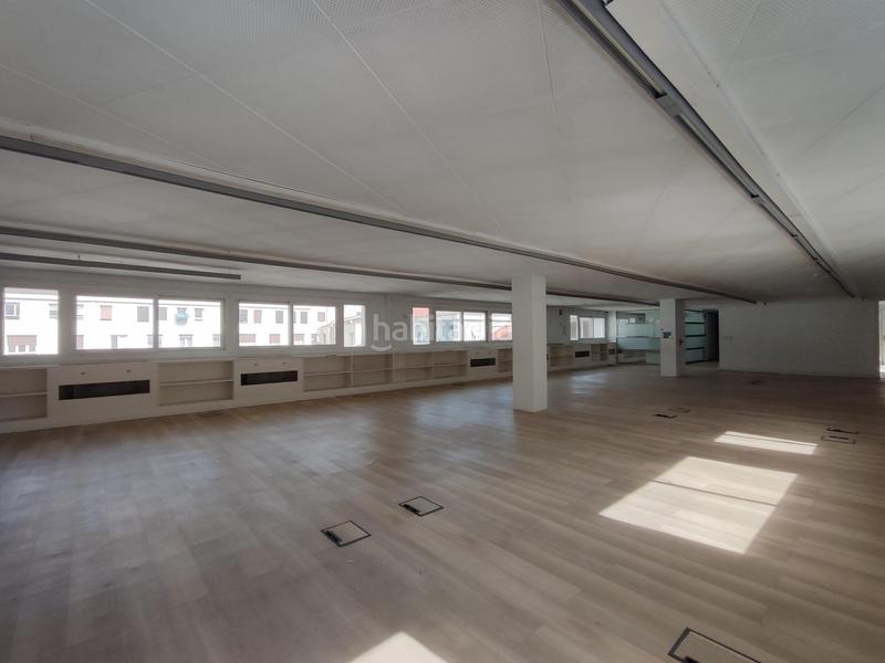 Foto 53c4dc4c-545d-4175-bad1-d34a6797443f. Location bureau avec chauffage dans Basurtu Bilbao