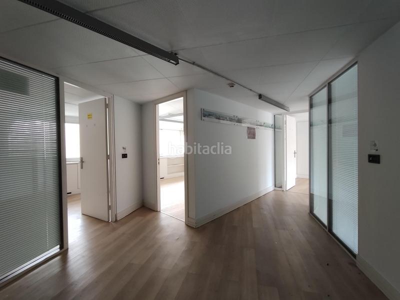 Foto 568b6de5-f6a0-48be-93b5-a1a534739355. Location bureau avec chauffage dans Basurtu Bilbao