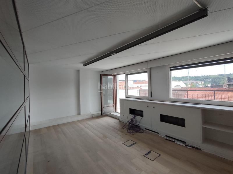 Foto a5ca12f5-9249-45ff-b0d9-a4a5b4cf91c4. Rent office space with heating in Basurtu Bilbao