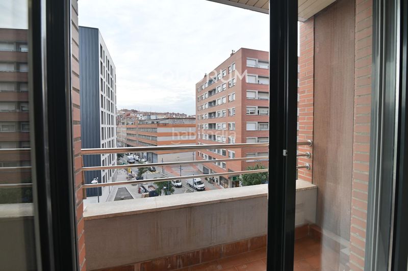 Foto 1342b615-776e-443a-a842-749277954dec. Rent flat with heating parking in Rekalde Centro Bilbao