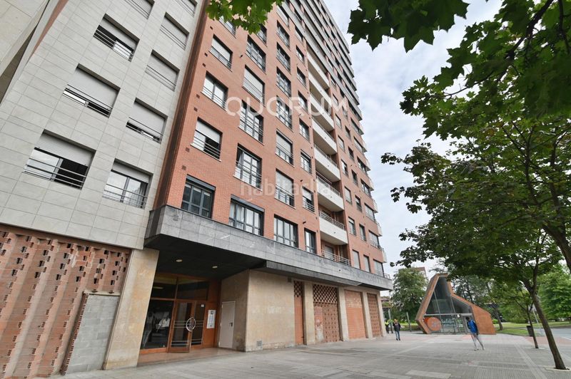 Foto 84204389-6ea5-49f1-8025-b6295c4f9310. Rent flat with heating parking in Rekalde Centro Bilbao