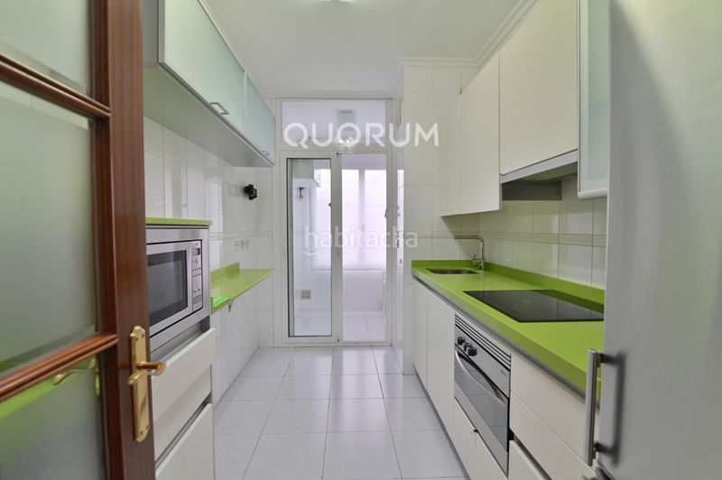 Foto ee0ddc35-873c-4729-b633-e8caf4039b80. Rent flat with heating parking in Rekalde Centro Bilbao