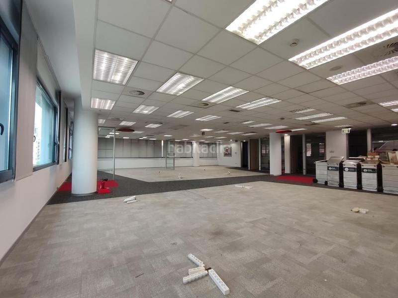 Foto a4ad0806-590f-48b4-8dd0-ef50e24d9f8b. Location bureau avec chauffage dans Miribilla Bilbao