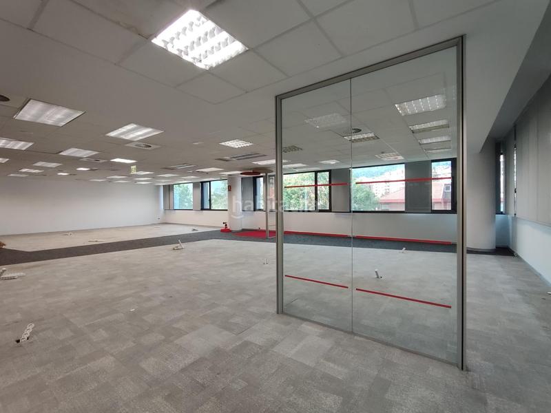 Foto 9447c2e5-6a0e-4ffa-9d0d-8f1c15d9acb4. Rent office space with heating in Miribilla Bilbao