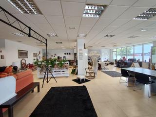 Affitto Ufficio  Camino enekuribidea. Oficina grande en alquiler en enekuri