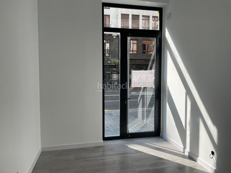 Foto 0f5203f3-8de9-4078-92cf-9eb9c4c91292. Local comercial a Abandoibarra - Guggenheim Bilbao