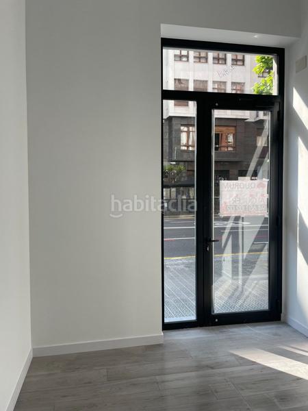 Foto a43ec115-15c6-4560-b297-55797b2cd79e. Local comercial a Abandoibarra - Guggenheim Bilbao