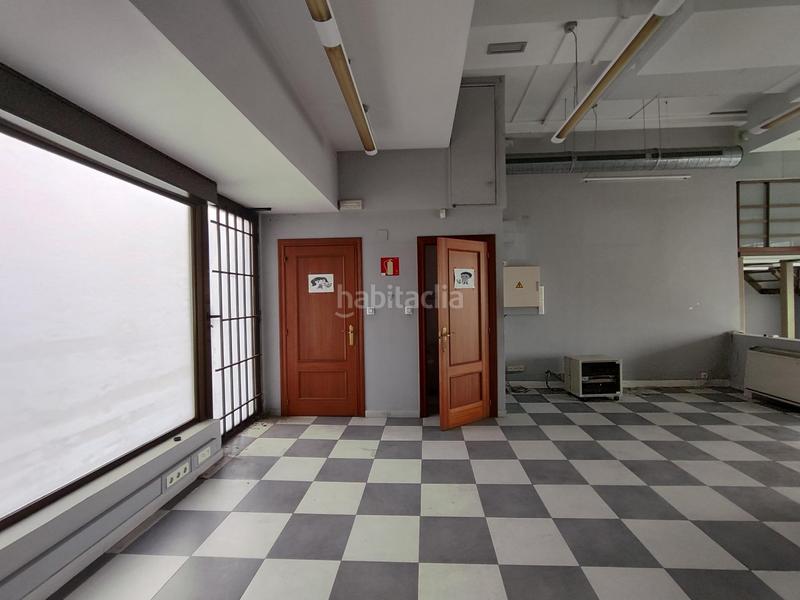 Foto dff13b4f-8a16-453a-acec-60d944d3b97f. Alquiler local comercial local oficina en Miribilla en Bilbao