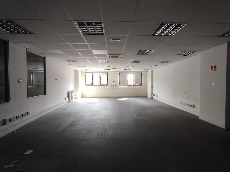 Foto deb77b44-5ae9-47df-b27d-f224745d328c. Lloguer oficina amb calefacció a Abandoibarra - Guggenheim Bilbao