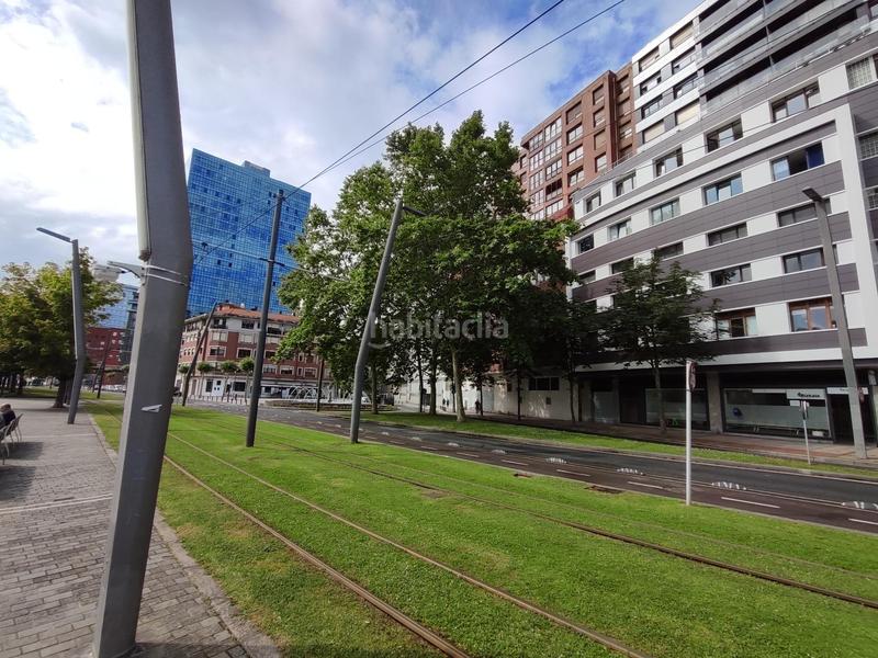 Foto ee440f64-365f-42e2-b853-869927abec3b. Lloguer oficina amb calefacció a Abandoibarra - Guggenheim Bilbao