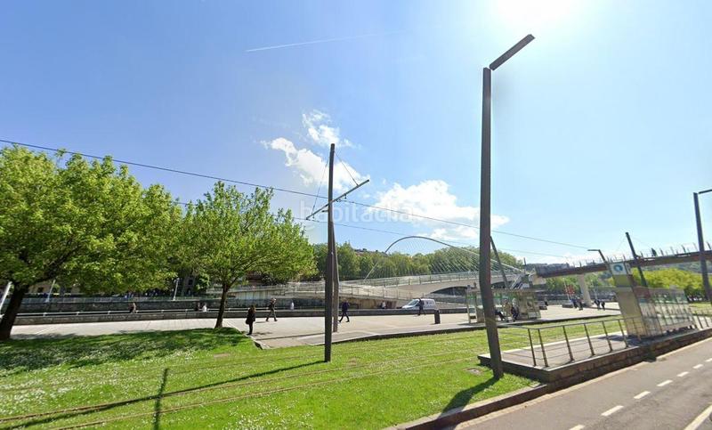 Foto 8e0849a4-74ec-4e50-8aca-f2eeffca0d18. Lloguer local comercial a Albia Bilbao