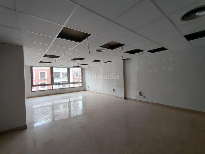 Foto 11efef5a-47ca-4a61-bdbb-c379fae9bec7. Rent office space with heating in Alhóndiga Bilbao