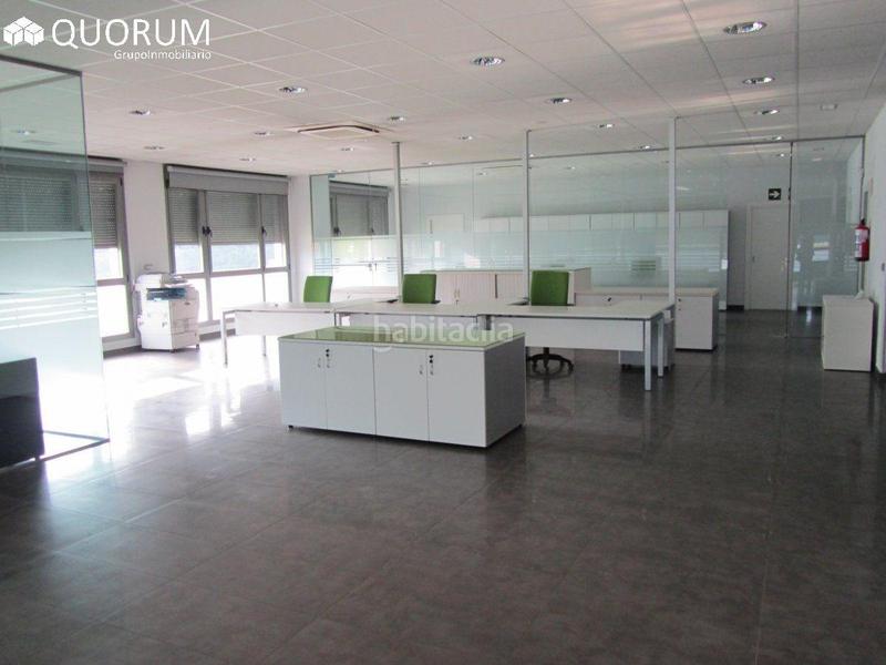 Foto 4d089fe8-a3dc-4ffe-8f61-1acf3fb1c9b1. Alquiler nave industrial nave en Berriz