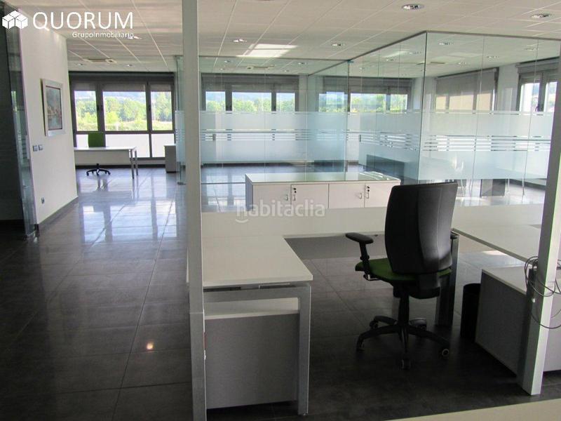 Foto bf7aae30-74da-479c-9199-865fc73b17a0. Alquiler nave industrial nave en Berriz