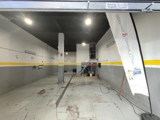 Local Comercial a Sabino Arana-Jesuitas. Venta de local de 180 m2, en zona sabino aranajesuitas.
