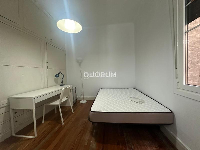 Foto 42c9a033-2a79-4d9b-852a-40739f6f1fe6. Rent flat with heating in Ensanche - Moyua - Diputación Bilbao