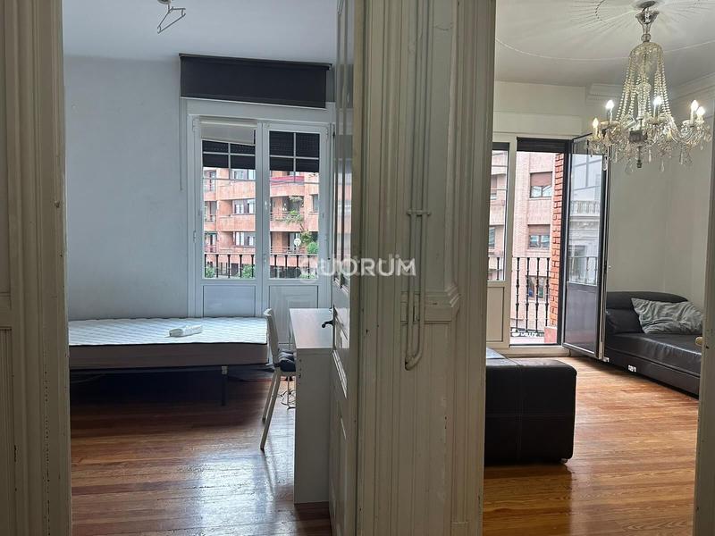 Foto cc4cb3be-0a5e-4c07-b7c7-d5fa45c8255b. Rent flat with heating in Ensanche - Moyua - Diputación Bilbao