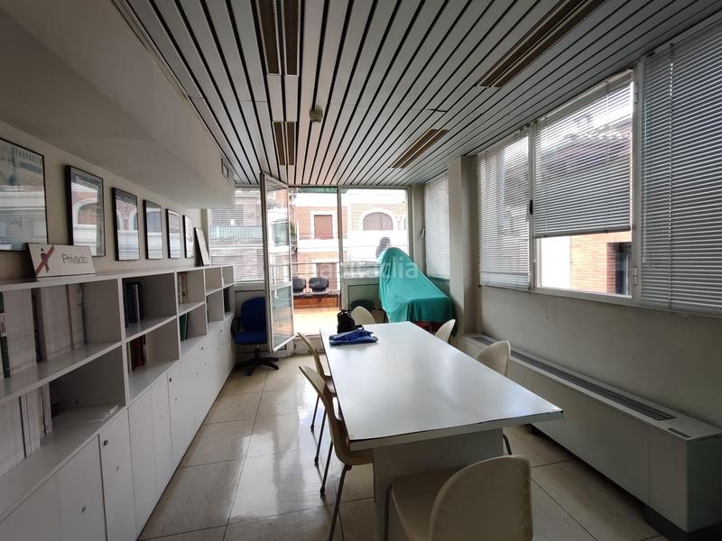 Foto c94dcb17-8b68-4bc8-b2b5-1b14ac662918. Alquiler oficina despacho servicios medicos abando en Bilbao