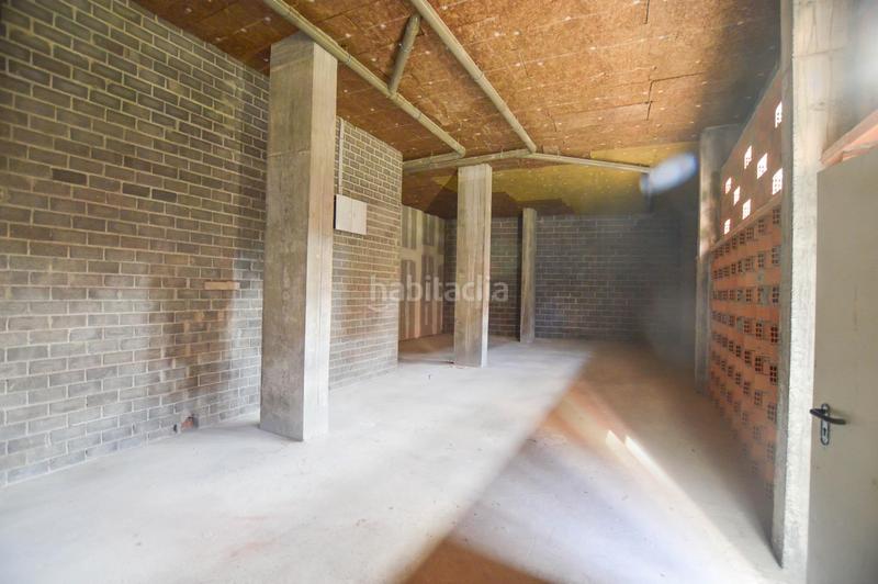 Foto a4ec6846-631f-43cb-a9d9-f80f29529539. Alquiler local comercial local de obra en alquiler alfredo kraus en Bilbao