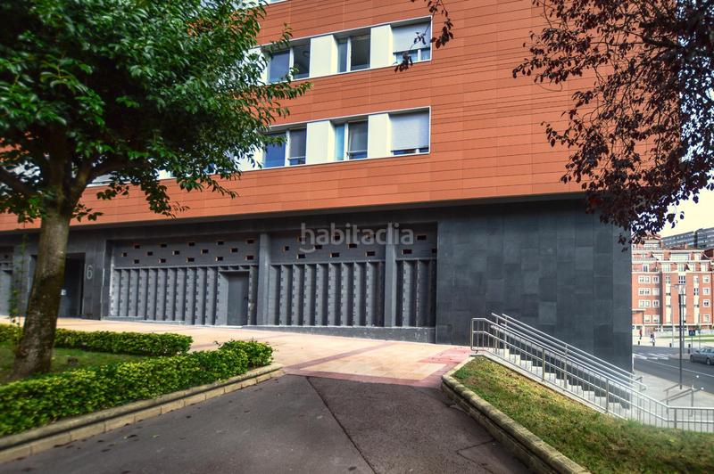Foto 91dd41f3-9ef1-4d05-b2d7-68f231a6876c. Location local commercial dans Rekalde Centro Bilbao